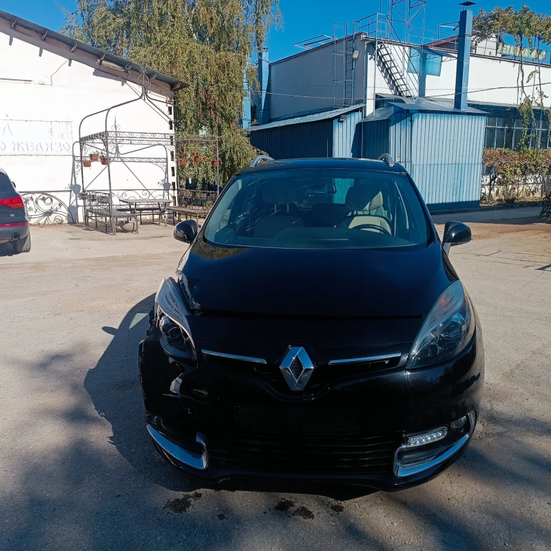 Renault Scenic Automatic, Bose, снимка 5 - Автомобили и джипове - 47645778