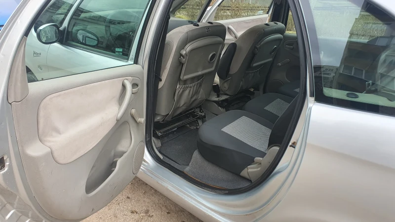 Citroen Xsara picasso Газ-бензин, снимка 13 - Автомобили и джипове - 49152171