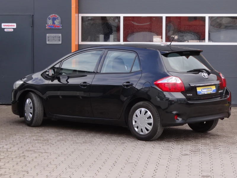 Toyota Auris 1.4 d4d-90k.c. / Facelift / Климатроник / Euro-5 /, снимка 3 - Автомобили и джипове - 50024175
