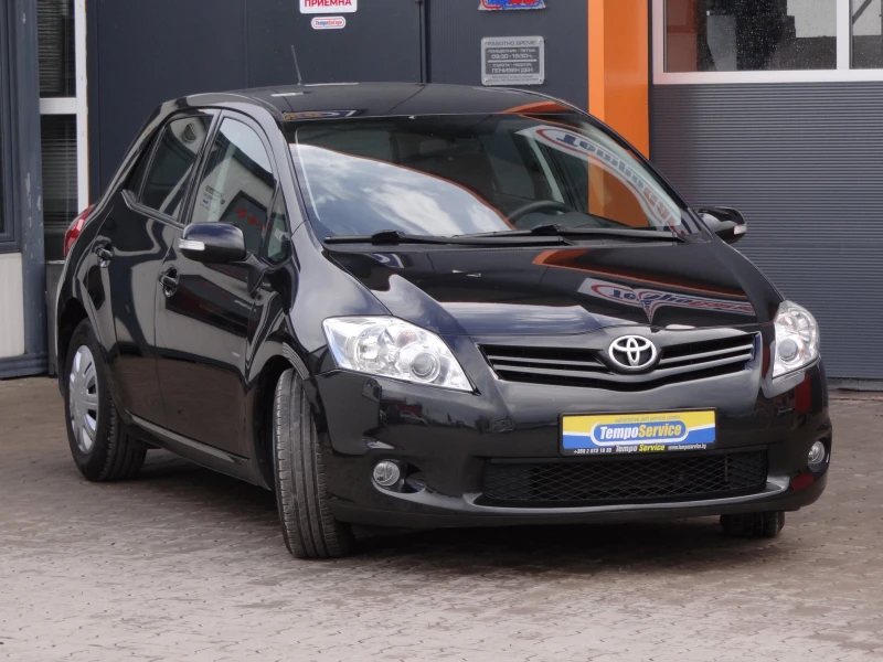 Toyota Auris 1.4 d4d-90k.c. / Facelift / Климатроник / Euro-5 /, снимка 7 - Автомобили и джипове - 50024175