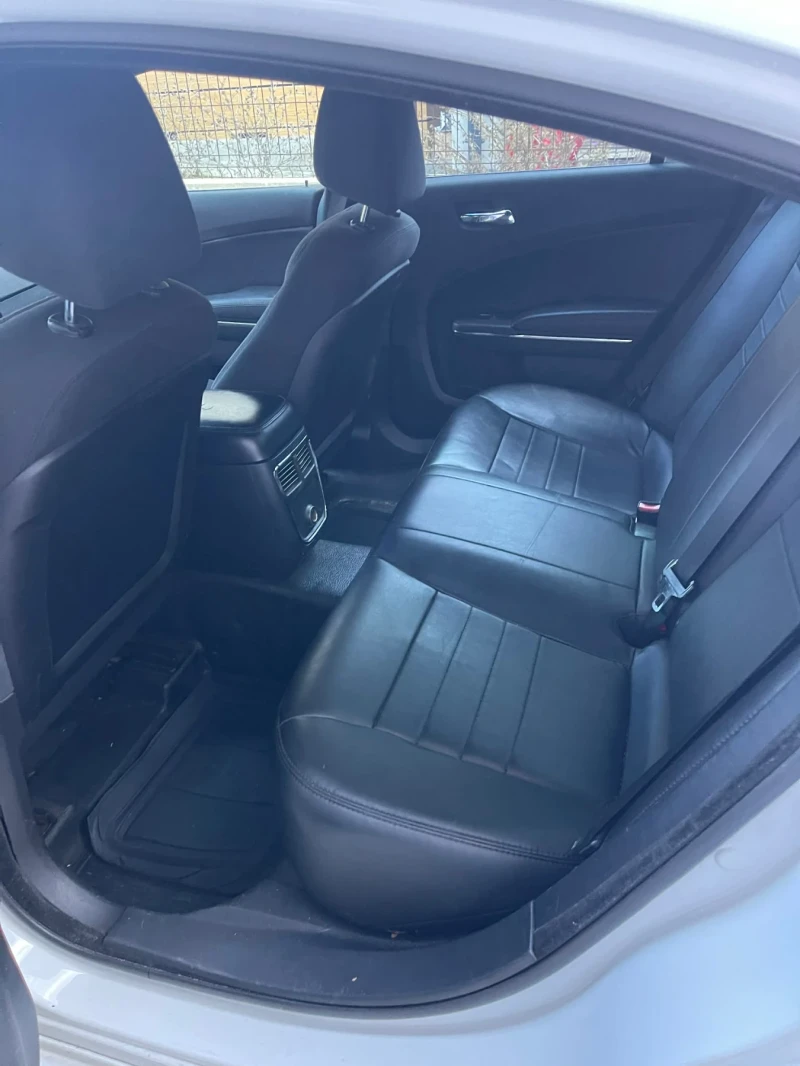 Dodge Charger, снимка 9 - Автомобили и джипове - 52472402