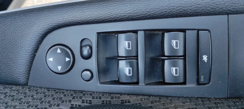 BMW 320, снимка 9 - Автомобили и джипове - 52668472