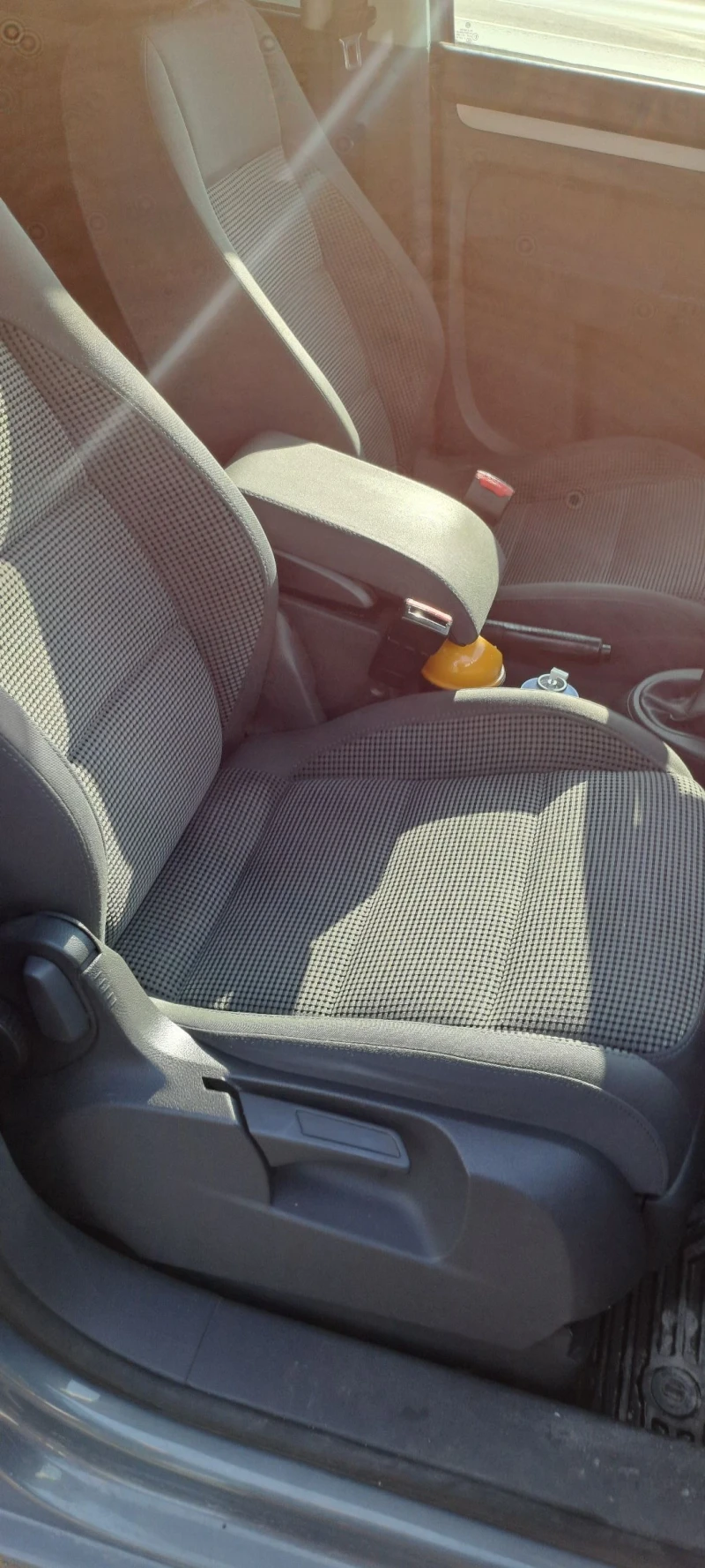 VW Touran, снимка 9 - Автомобили и джипове - 53020946