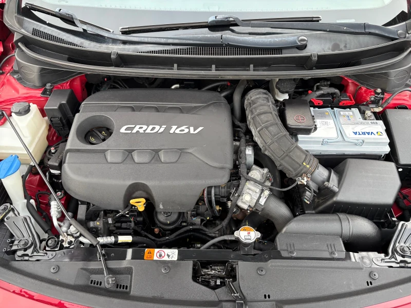 Hyundai I30 1.4crdi-клима, снимка 15 - Автомобили и джипове - 53404624