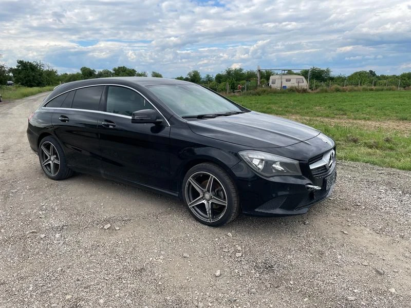 Mercedes-Benz CLA 220 На части на 68000 км shooting brake, снимка 1 - Автомобили и джипове - 33153340