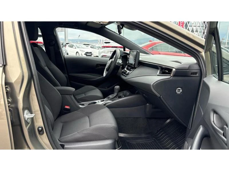 Toyota Corolla TS 1.8HSD COMFORT, снимка 6 - Автомобили и джипове - 53943614