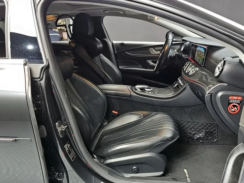 Mercedes-Benz CLS 400, снимка 10 - Автомобили и джипове - 54288699