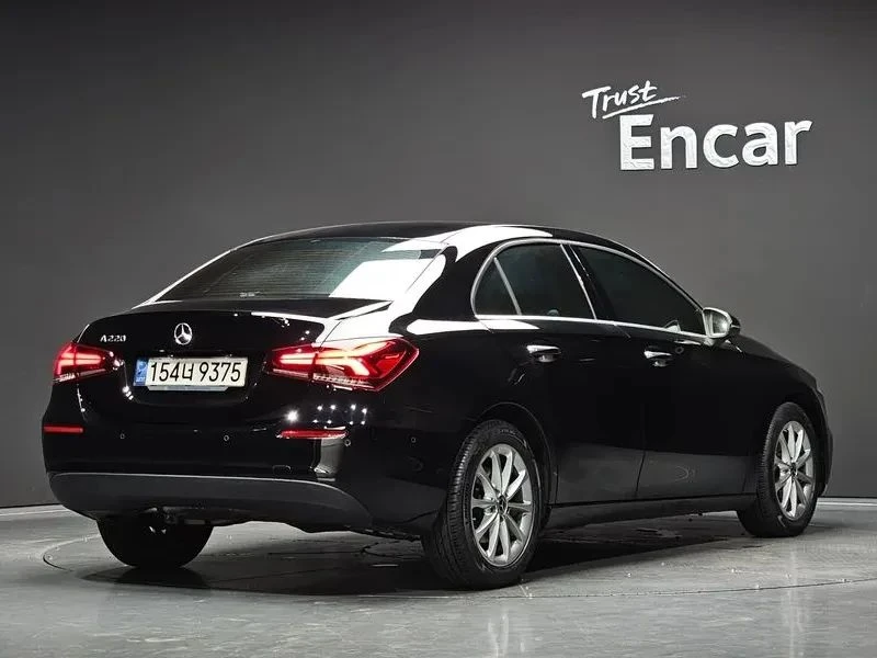 Mercedes-Benz A 220, снимка 2 - Автомобили и джипове - 56723973