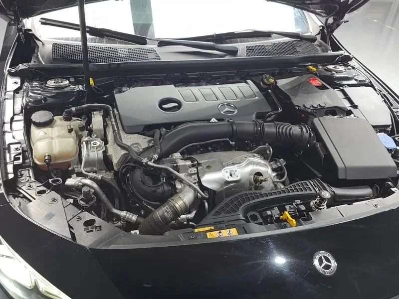 Mercedes-Benz A 220, снимка 6 - Автомобили и джипове - 56723973