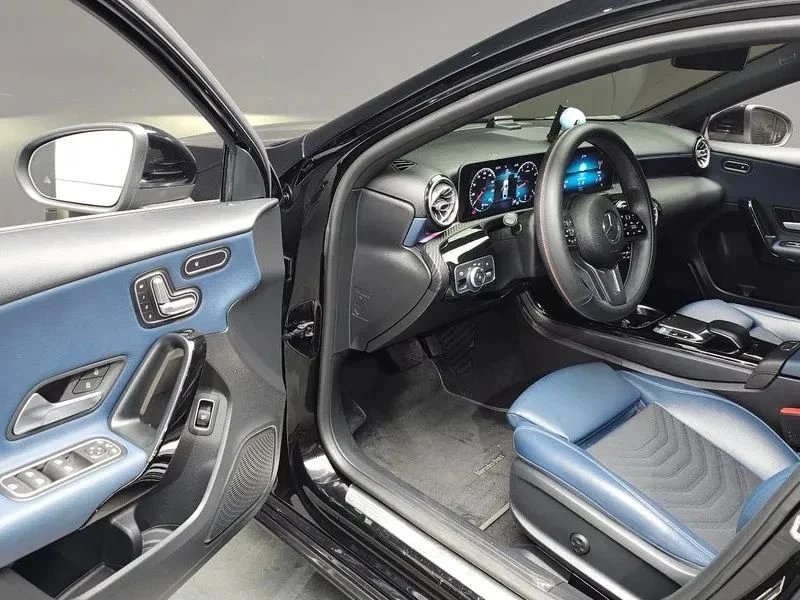 Mercedes-Benz A 220, снимка 11 - Автомобили и джипове - 56723973