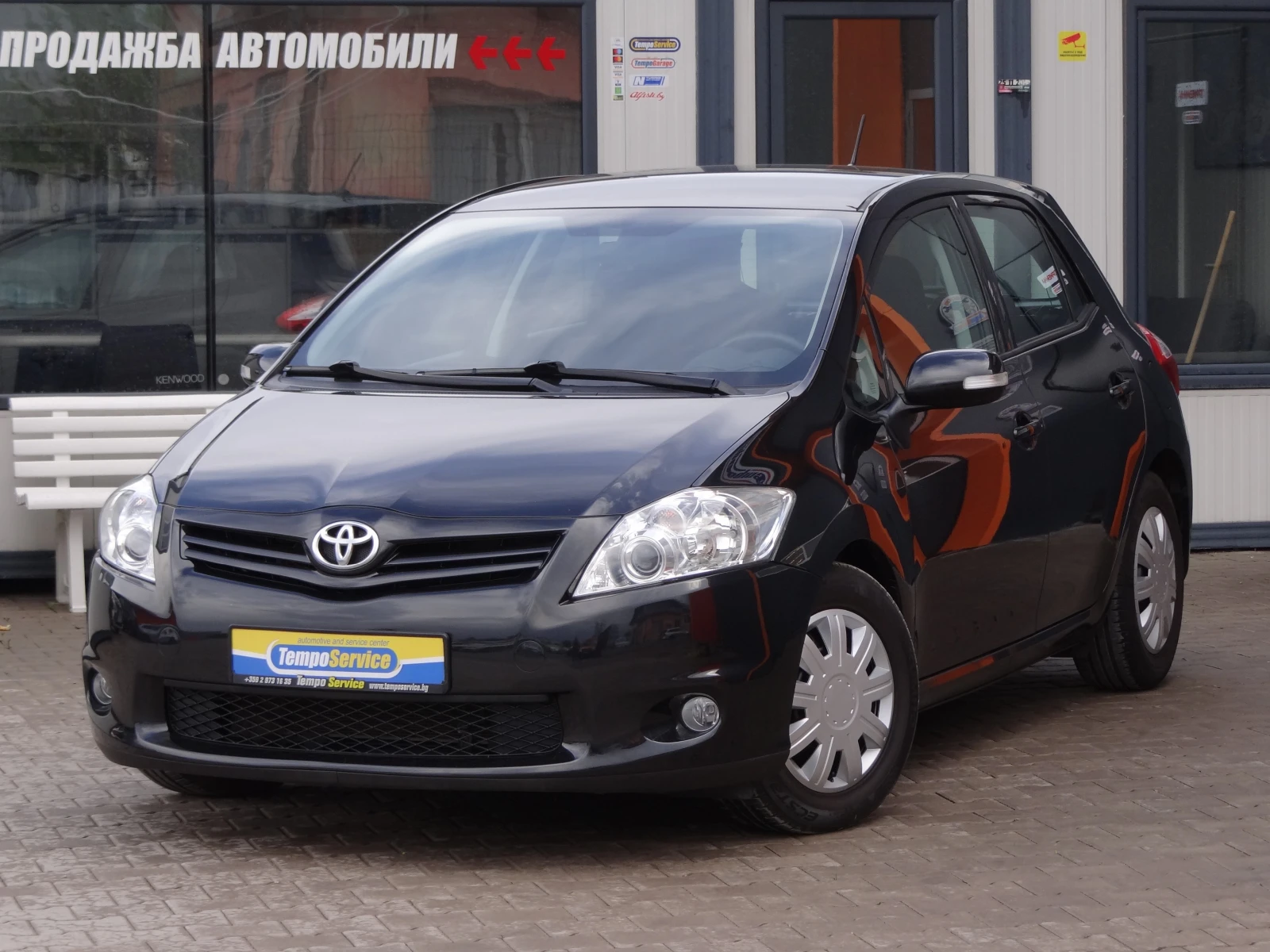 Toyota Auris 1.4 d4d-90k.c. / Facelift / Климатроник / Euro-5 /, снимка 1