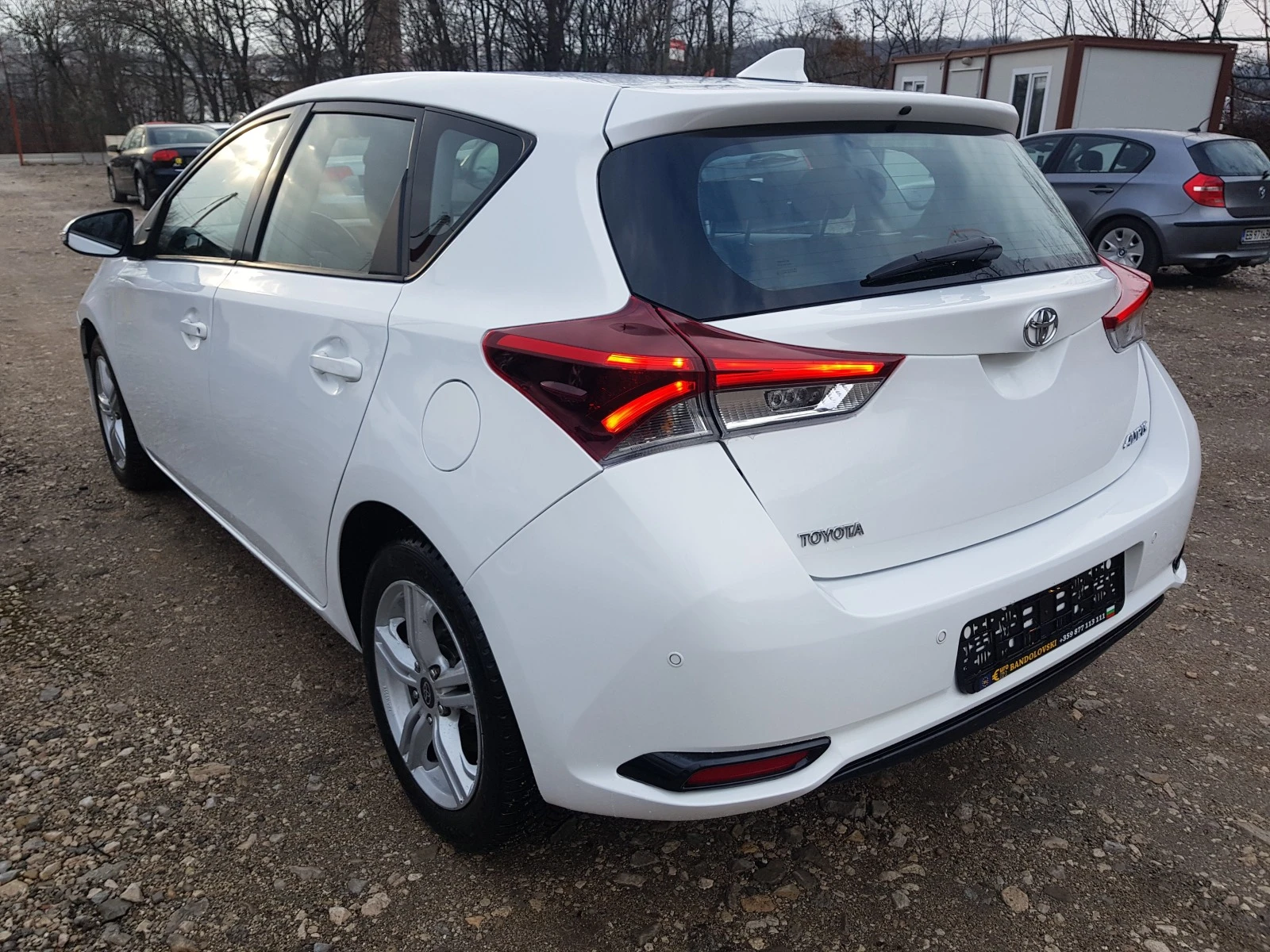 Toyota Auris 1.4 D-4D - изображение 6