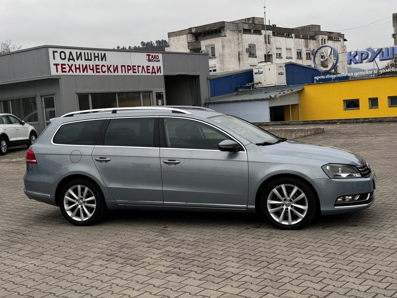 VW Passat  HighLine 4Motion DSG BlueMotion 170HP - изображение 3