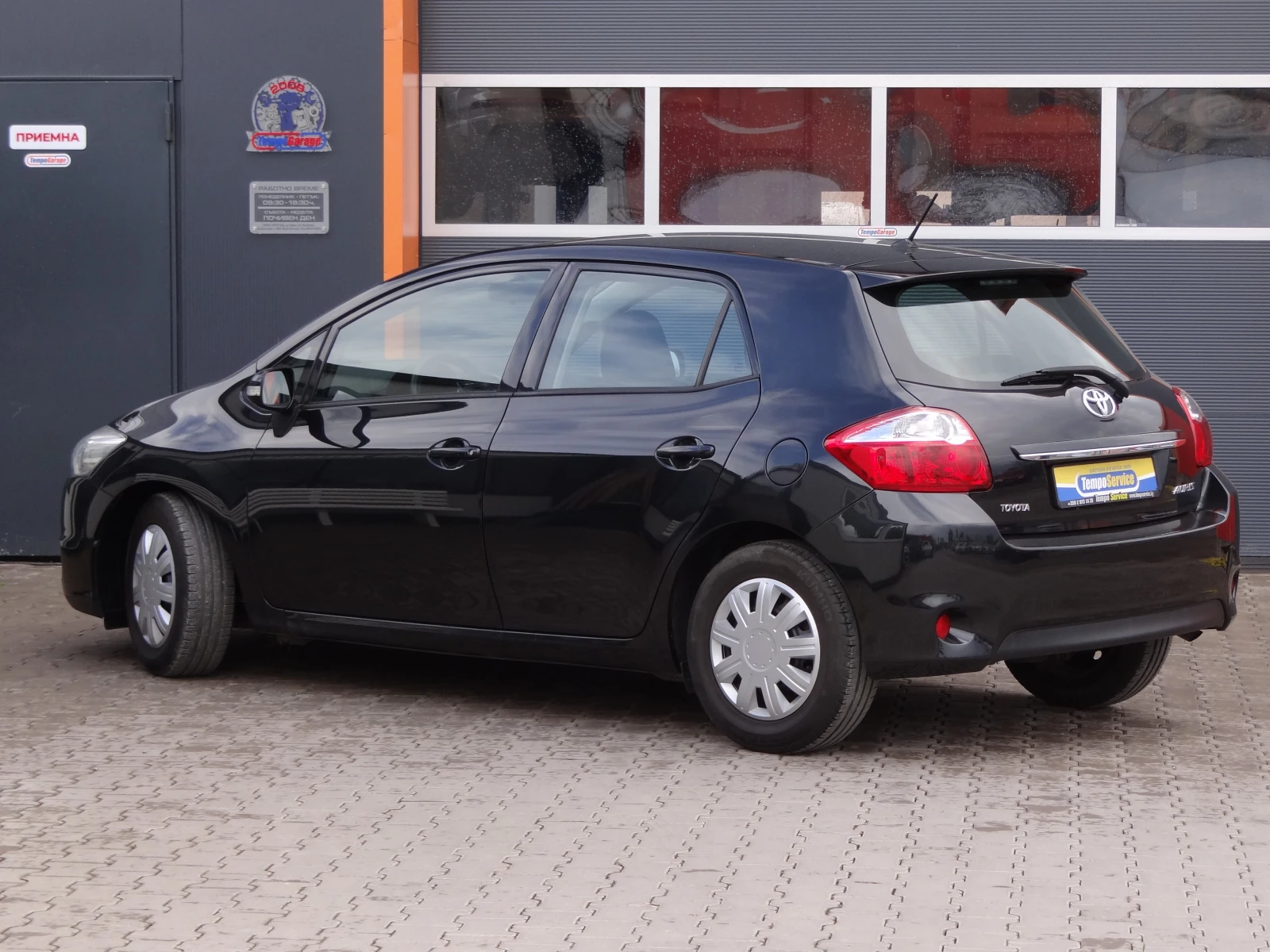 Toyota Auris 1.4 d4d-90k.c. / Facelift / Климатроник / Euro-5 / - изображение 3