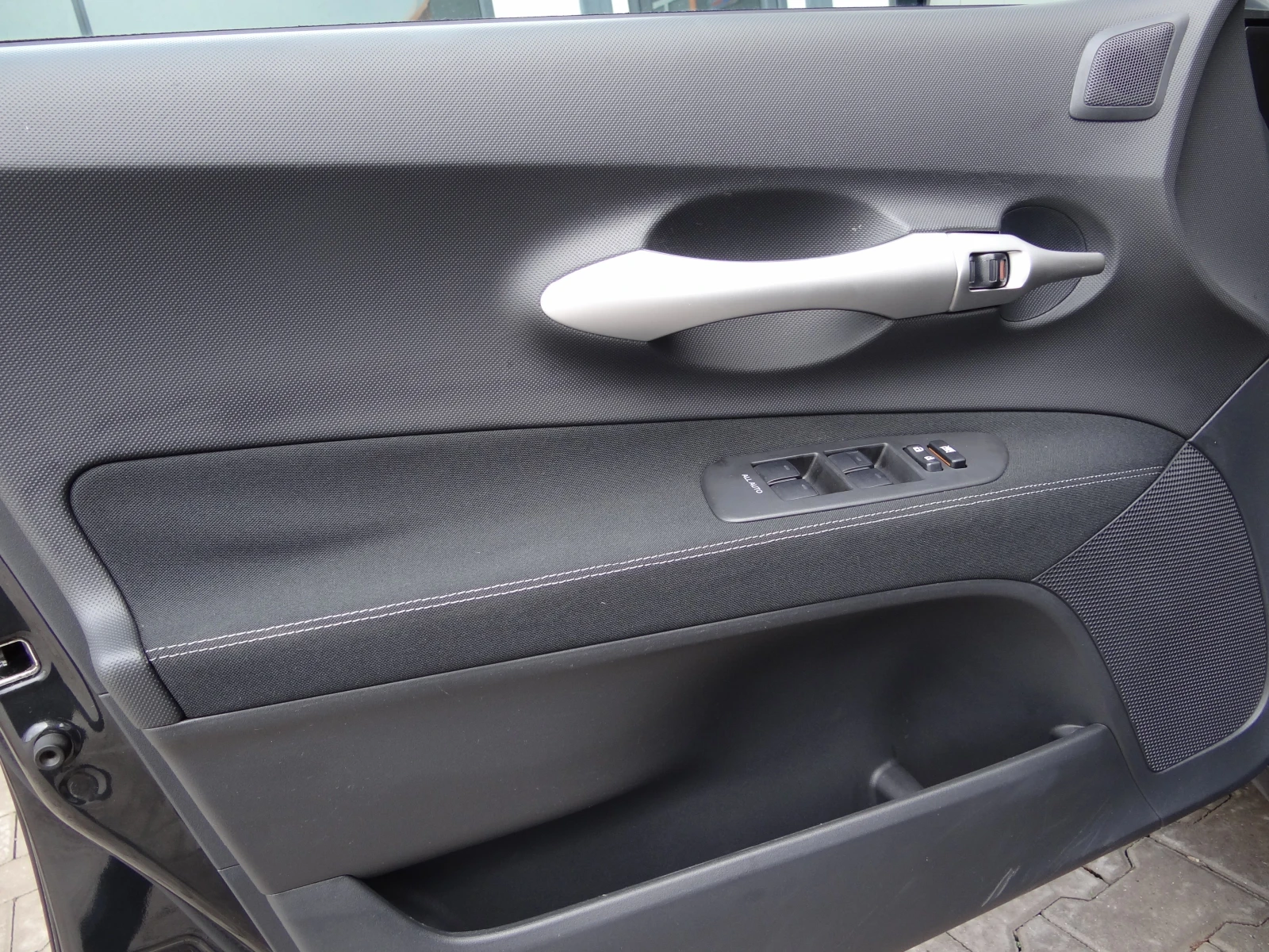 Toyota Auris 1.4 d4d-90k.c. / Facelift /  / Euro-5 / | Mobile.bg   13