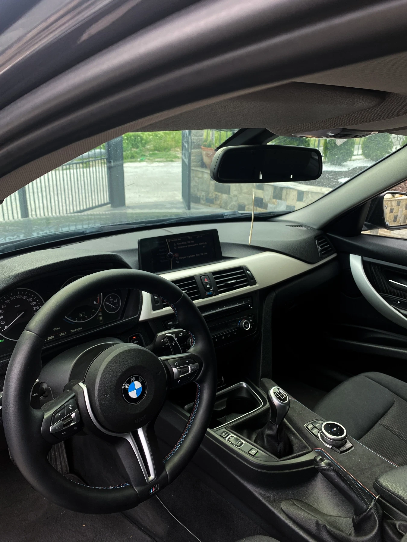 BMW 316 M-Брони / М-Волан / Навигация / 19-ки Джанти - изображение 7
