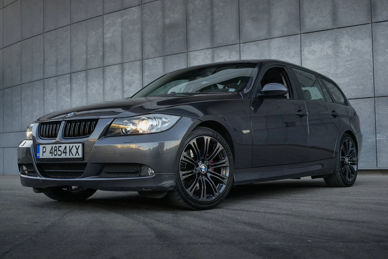 BMW 320 НАПЪЛНО ОБСЛУЖЕН!  - изображение 2