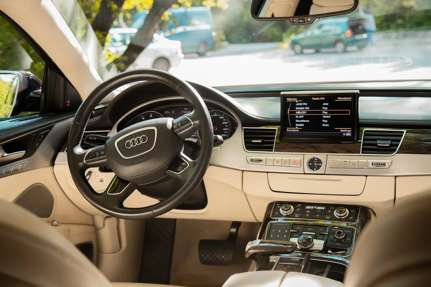 Audi A8 LWB 6.3 FSI  quattro - изображение 5