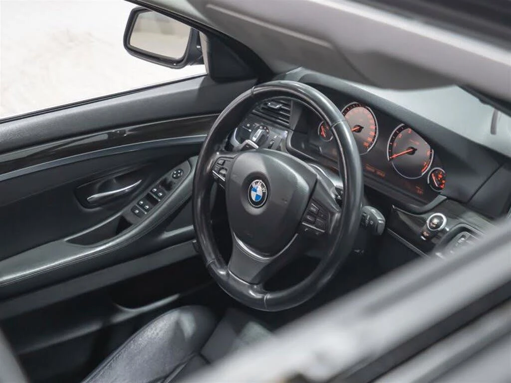 BMW 535 i X-DRIVE* KEYLESS* 360CAM* АвтоКредит(ЦЕНА ДО БГ) - изображение 8