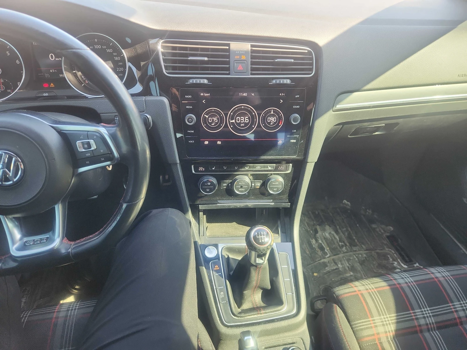 VW Golf Manual  CARFAX - изображение 9