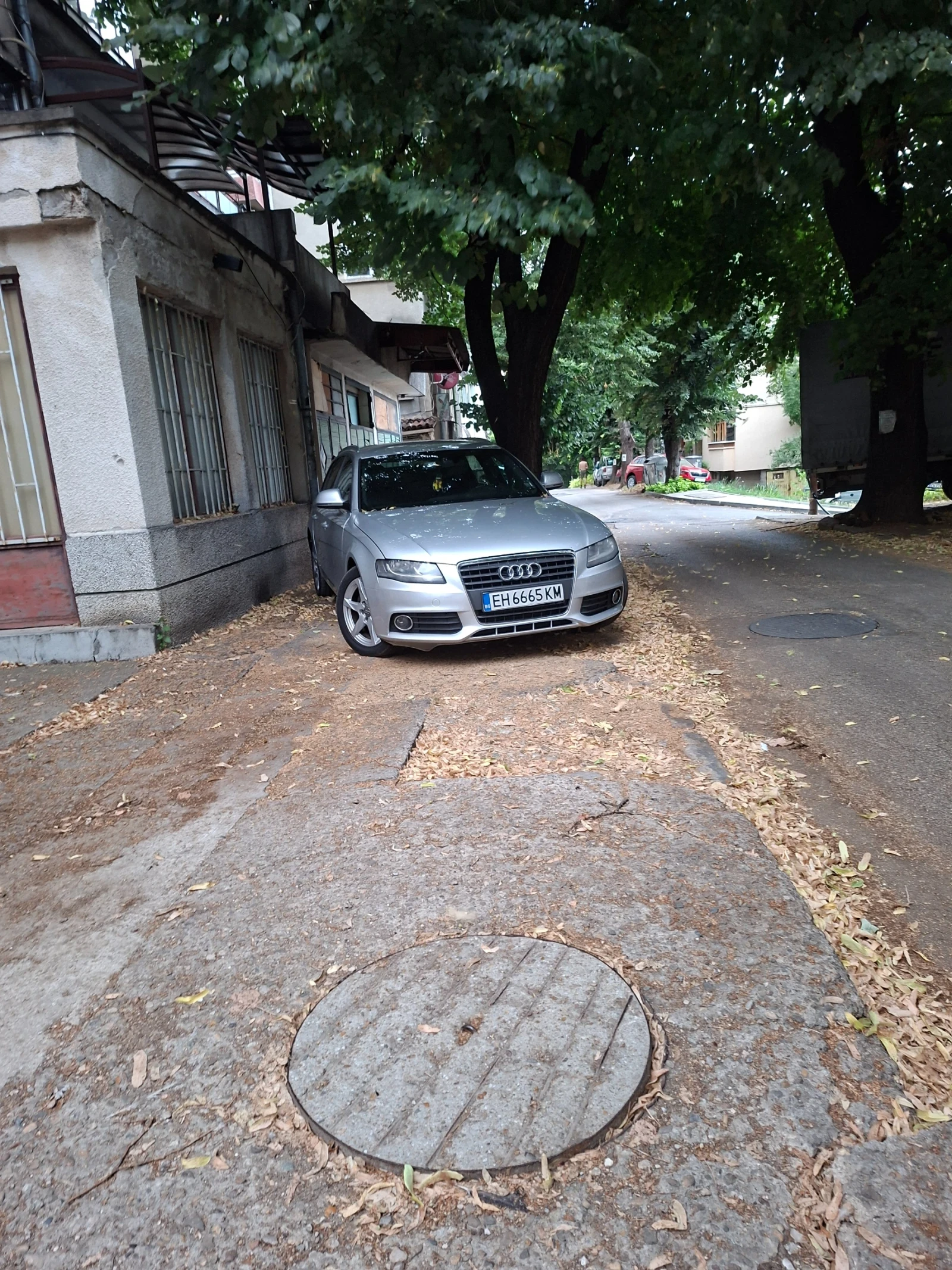 Audi A4 1.8Tfsi, снимка 2 - Автомобили и джипове - 53919374