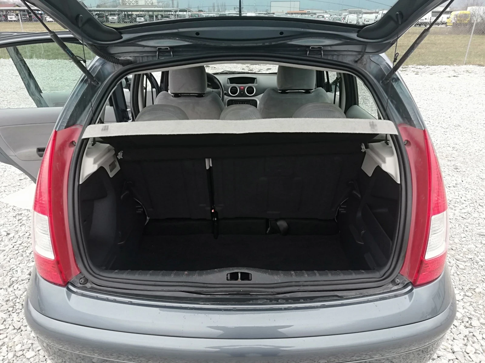 Citroen C3 1.4HDI KLI ITALI, снимка 11 - Автомобили и джипове - 53946518