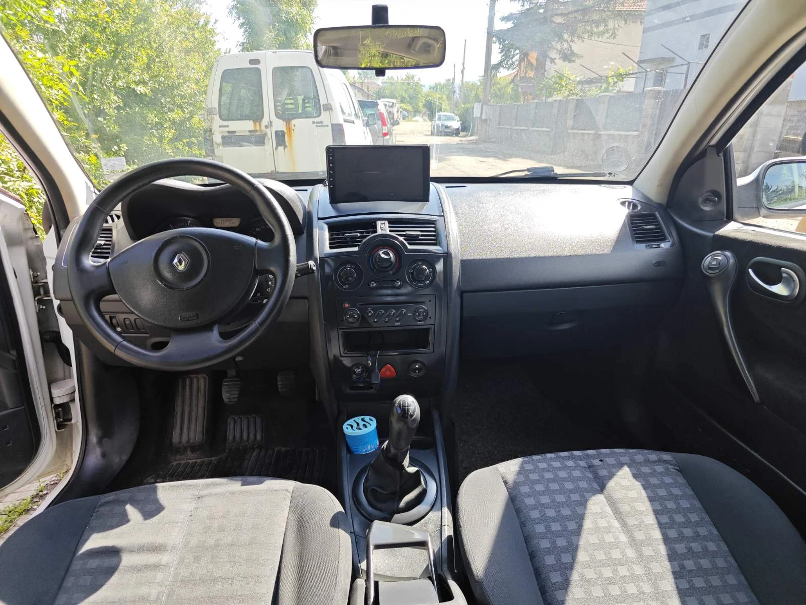 Renault Megane, снимка 7 - Автомобили и джипове - 54759952
