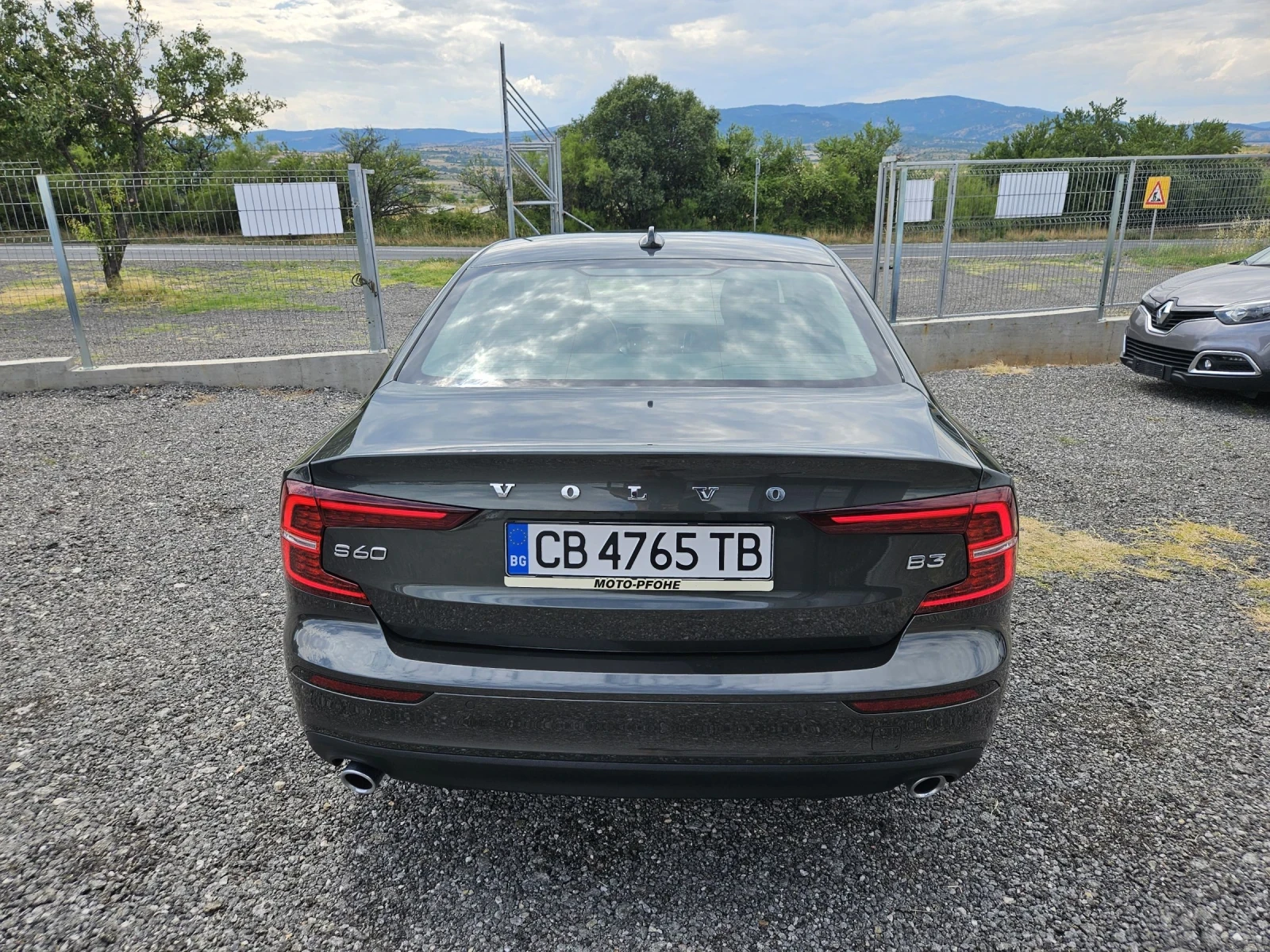 Volvo S60 2.0 Хибрид , снимка 4 - Автомобили и джипове - 55234744