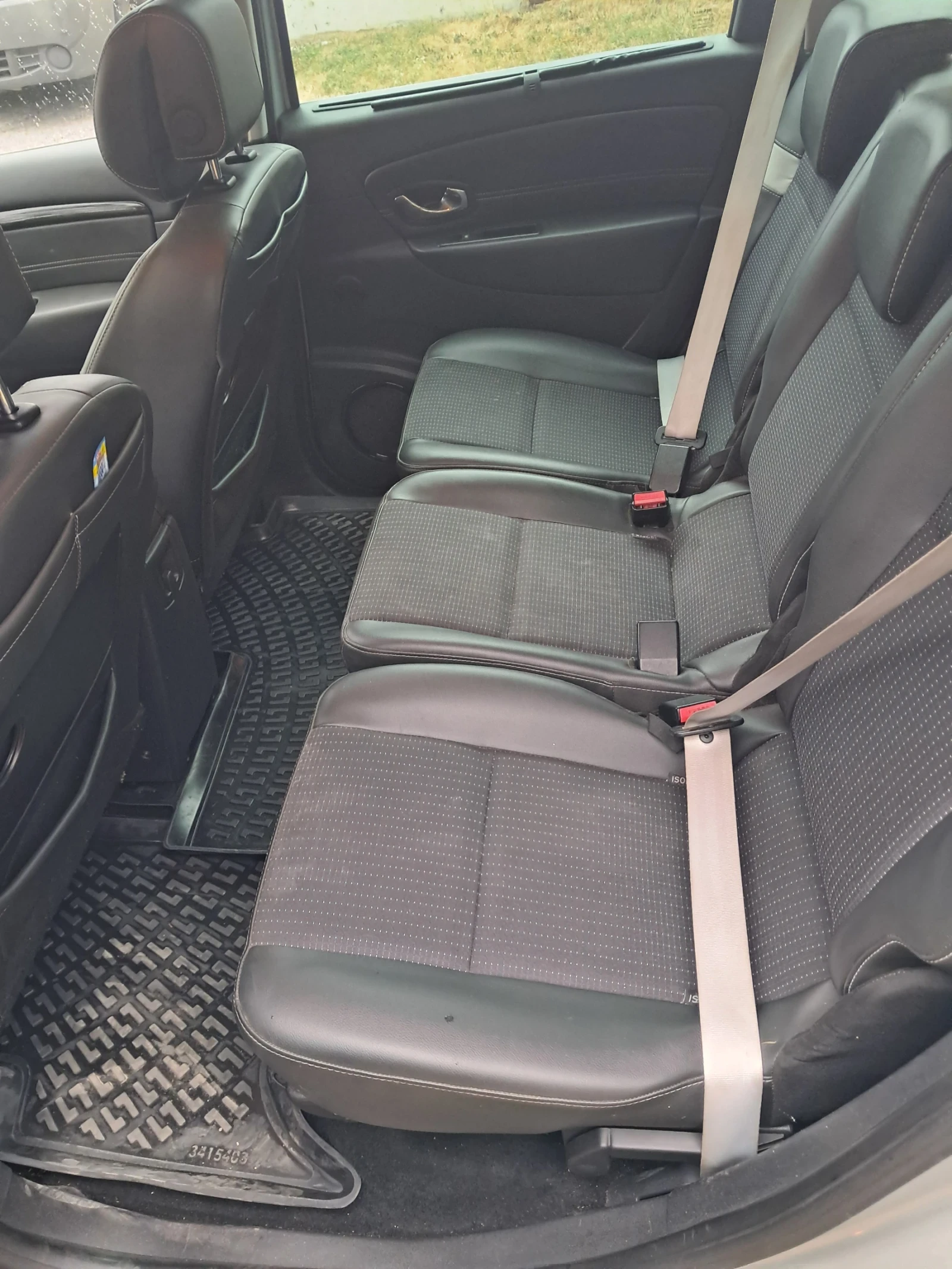 Renault Scenic, снимка 6 - Автомобили и джипове - 55493462