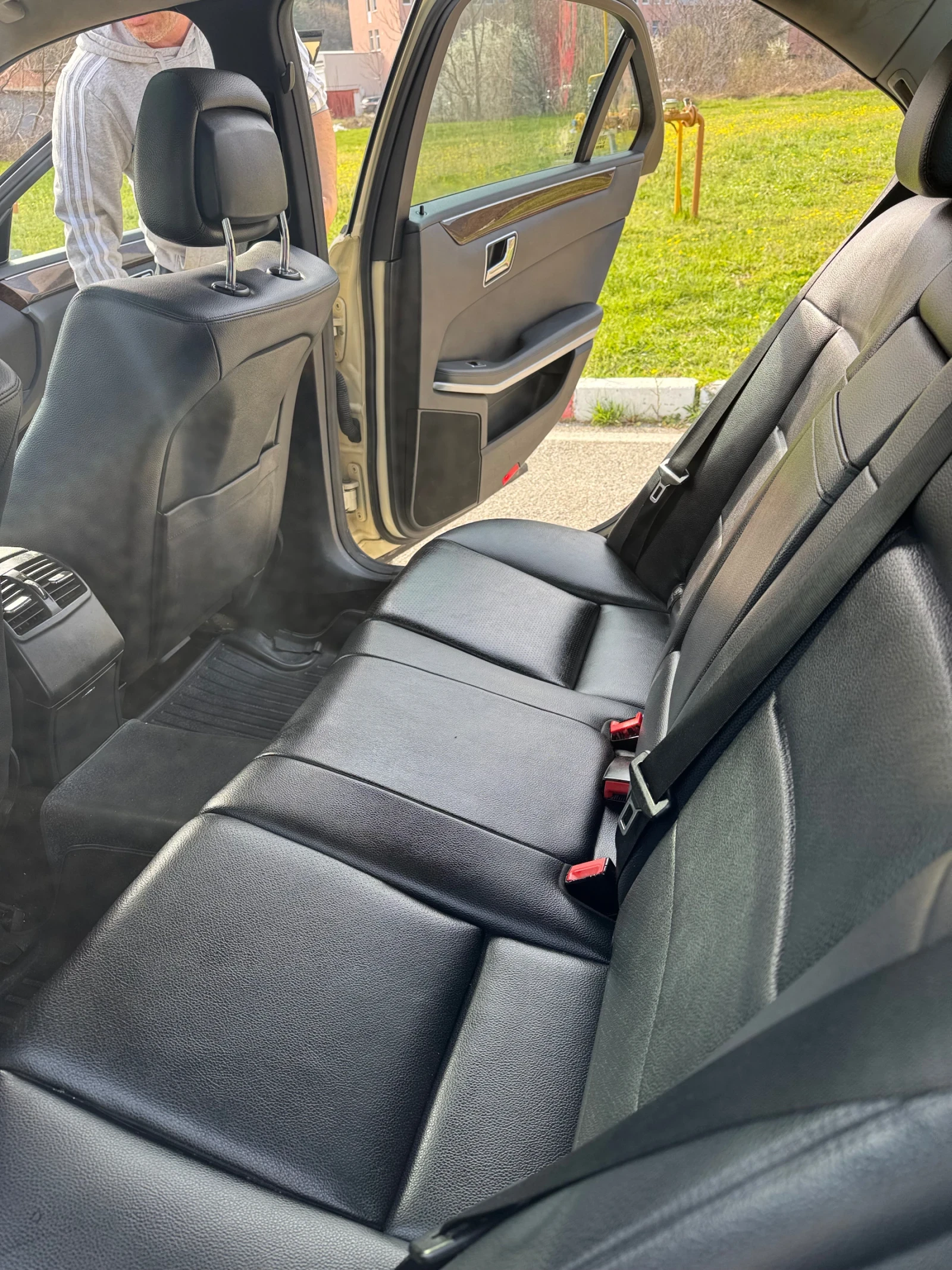 Mercedes-Benz E 200 | Mobile.bg � ����������� 9