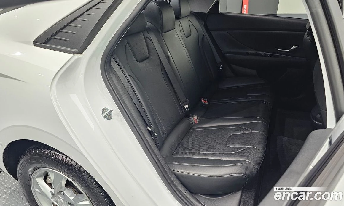 Hyundai Elantra 1.6 LPi (Rental Car) Style, снимка 16 - Автомобили и джипове - 55972726