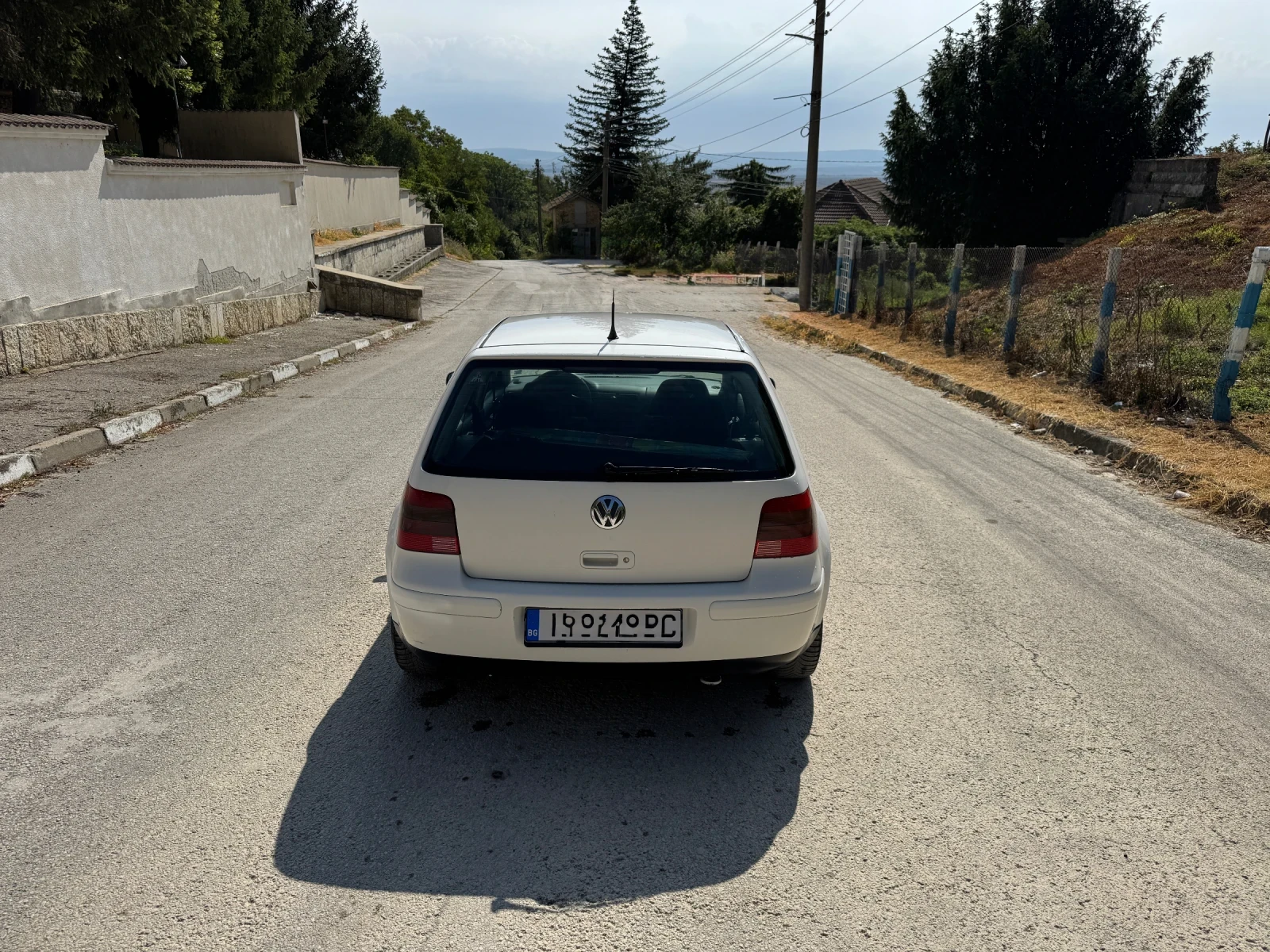 VW Golf 1.8 , снимка 3 - Автомобили и джипове - 56225884