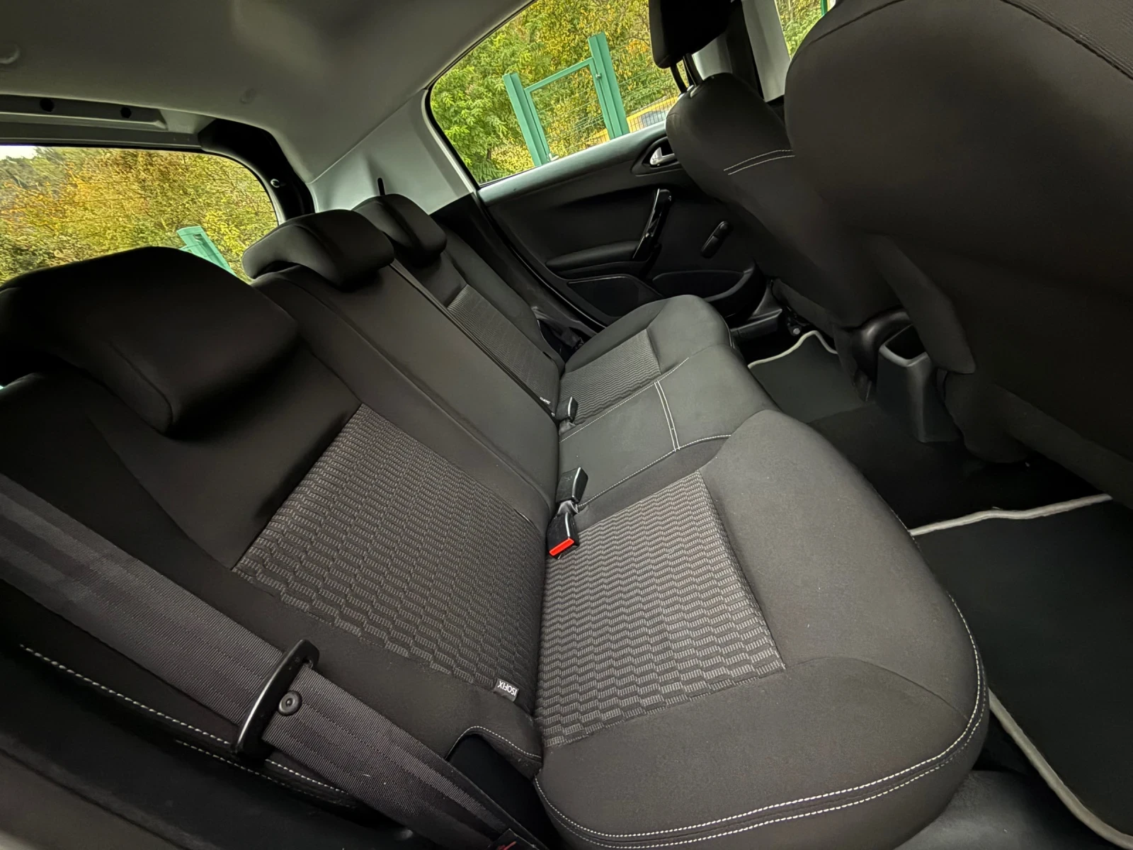 Peugeot 208 1.2i * NAVI* LED* ���������������*  | Mobile.bg � ����������� 9