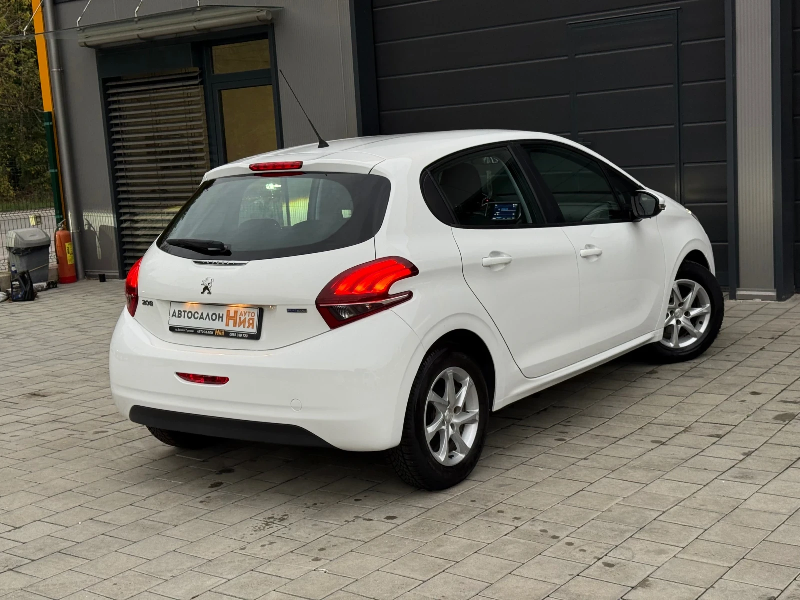Peugeot 208 1.2i * NAVI* LED* ���������������*  | Mobile.bg � ����������� 6