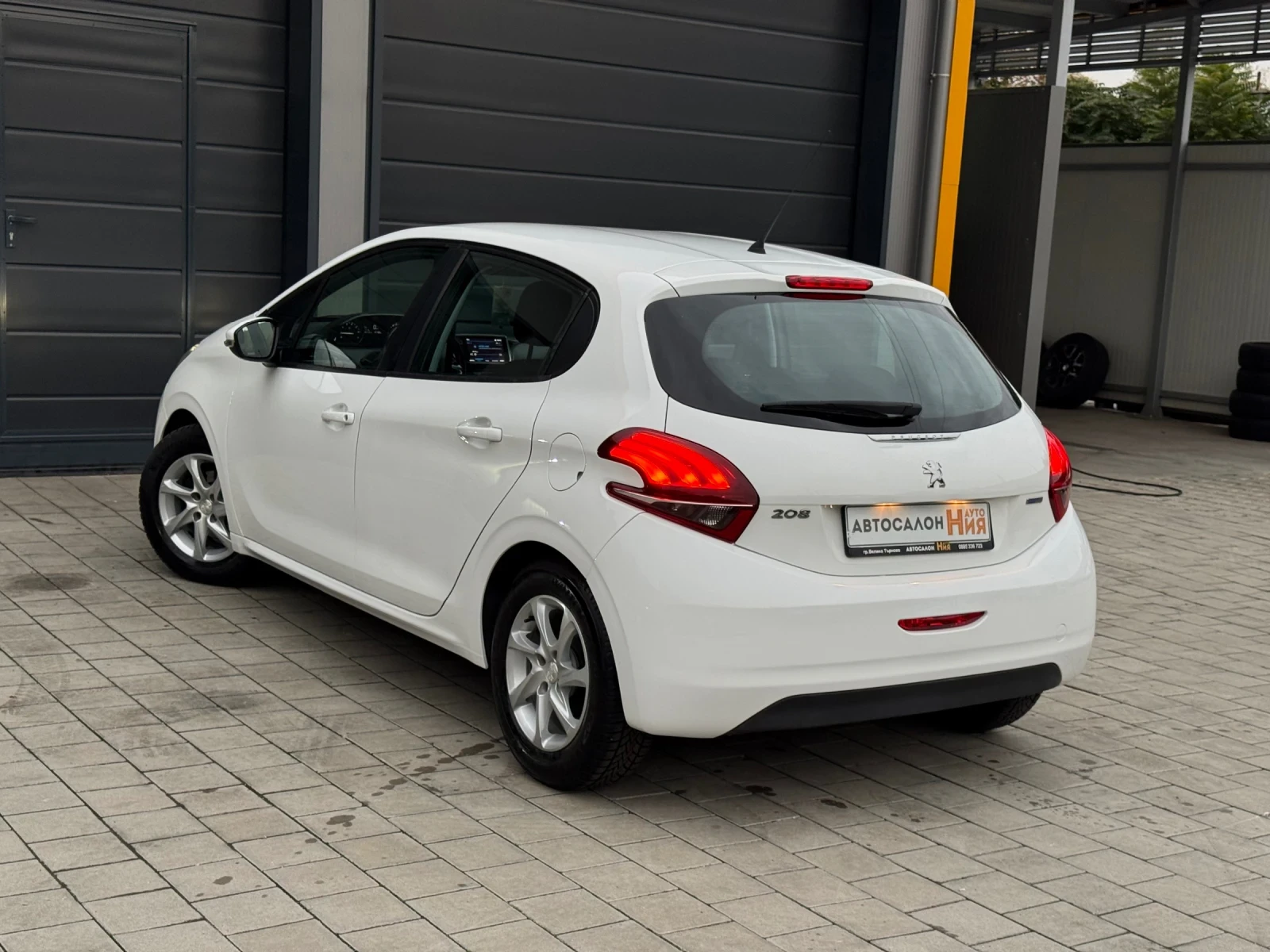 Peugeot 208 1.2i * NAVI* LED* ���������������*  | Mobile.bg � ����������� 5
