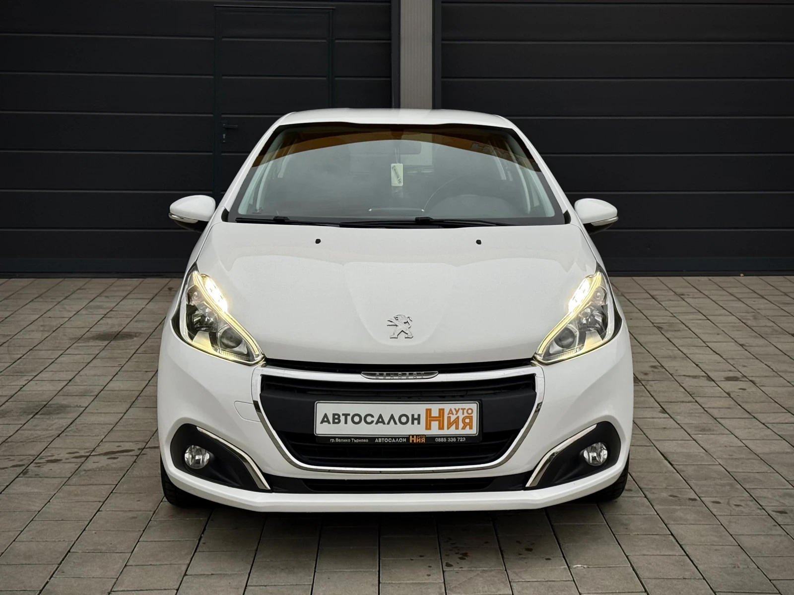 Peugeot 208 1.2i * NAVI* LED* ���������������*  | Mobile.bg � ����������� 2