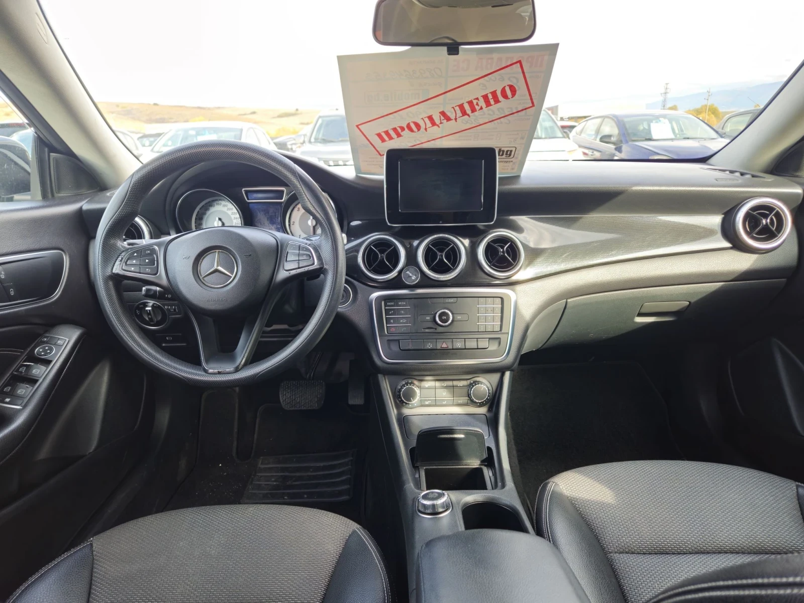 Mercedes-Benz CLA 200 200, снимка 9 - Автомобили и джипове - 56723257