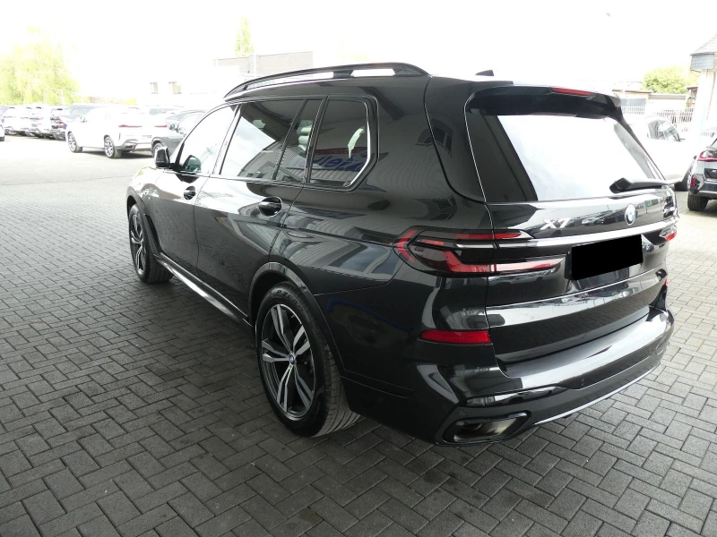 BMW X7 40d/ FACELIFT/ M-SPORT/ HEAD UP/ SOFT CLOSE/ PANO/, снимка 4 - Автомобили и джипове - 47576462