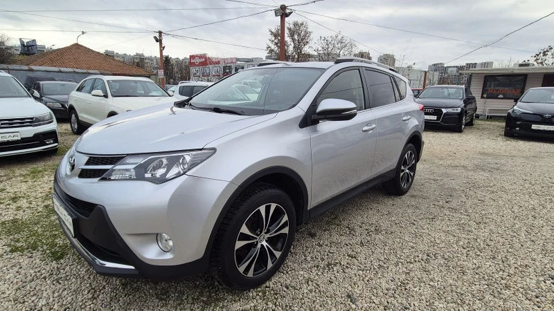 Toyota Rav4 2.0D4D НАВИ КАМЕРА КЕЙЛЕС ВИДЕО ЛИЗИНГ , снимка 1 - Автомобили и джипове - 48490180