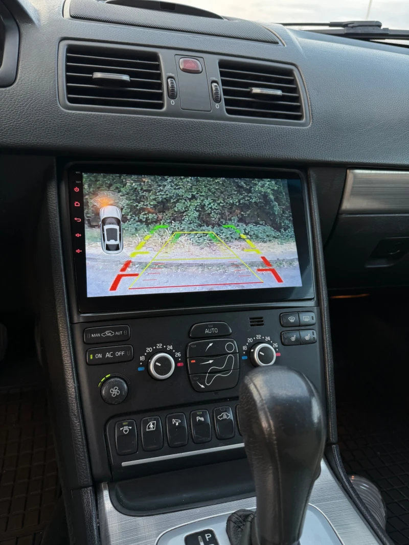 Volvo Xc90 2.4 D5  7 местен, снимка 9 - Автомобили и джипове - 52351221