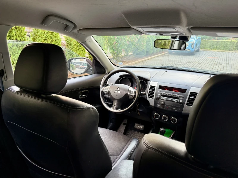 Mitsubishi Outlander 2.2, снимка 2 - Автомобили и джипове - 52530655