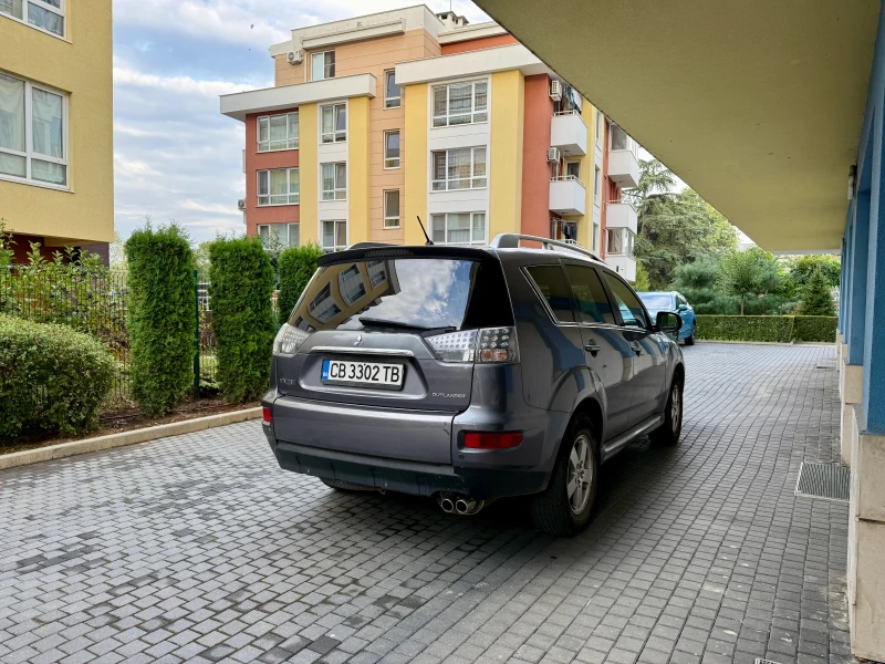 Mitsubishi Outlander 2.2, снимка 4 - Автомобили и джипове - 52530655