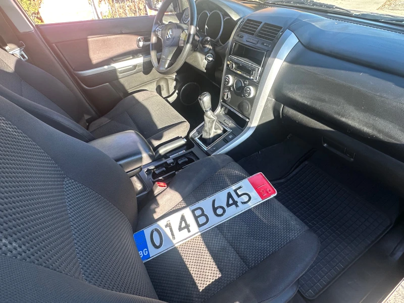 Suzuki Grand vitara 2.0 , снимка 9 - Автомобили и джипове - 52225487