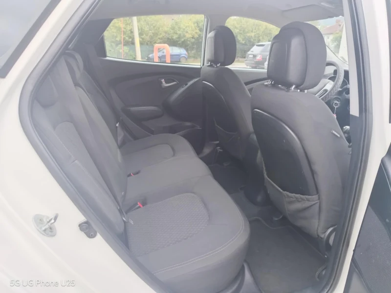 Hyundai IX35, снимка 10 - Автомобили и джипове - 52263537