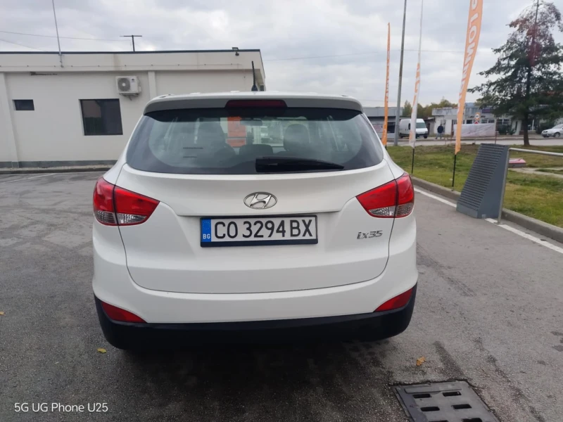 Hyundai IX35, снимка 4 - Автомобили и джипове - 52263537