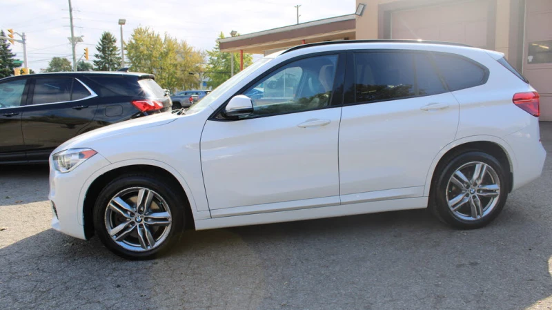 BMW X1 xDrive28i AWD* АвтоКредит* (Цена до БГ) , снимка 3 - Автомобили и джипове - 53403242