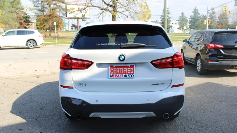 BMW X1 xDrive28i AWD* АвтоКредит* (Цена до БГ) , снимка 8 - Автомобили и джипове - 53403242