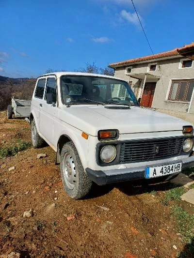 Lada Niva 1.7 4x4, снимка 3 - Автомобили и джипове - 49398914