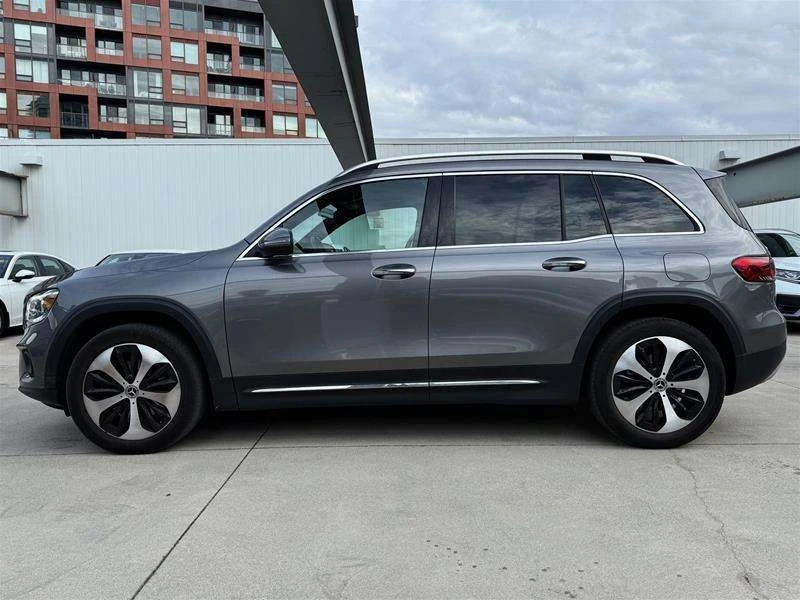 Mercedes-Benz GLB * GLB250 4M * CARFAX * БЕЗ ПЪРВОНАЧАЛНА ВНОСКА, снимка 4 - Автомобили и джипове - 53161460