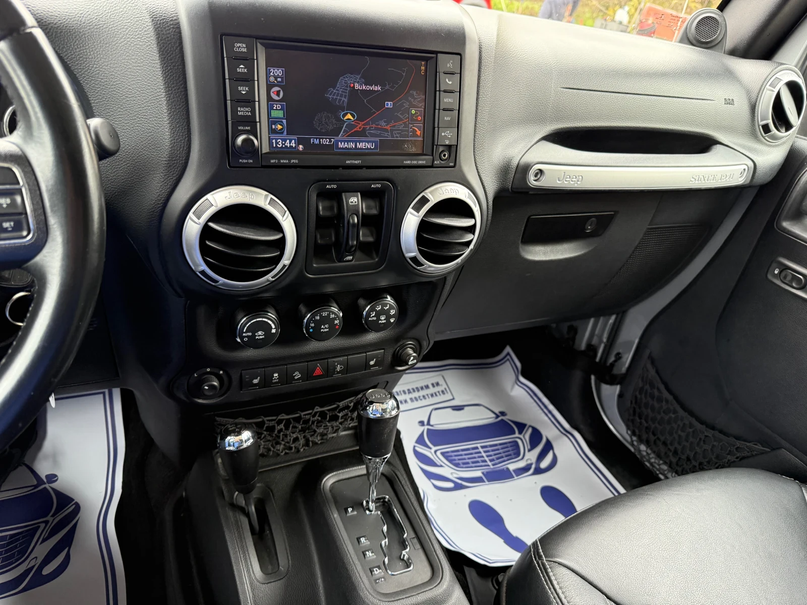 Jeep Wrangler UNLIMITED - SAHARA - 2.8d - 200.. | Mobile.bg   16